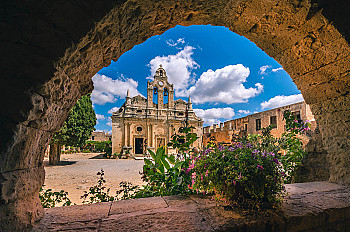 FuJ_arkadi-monastery