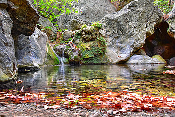 4Vr_autumn-in-crete